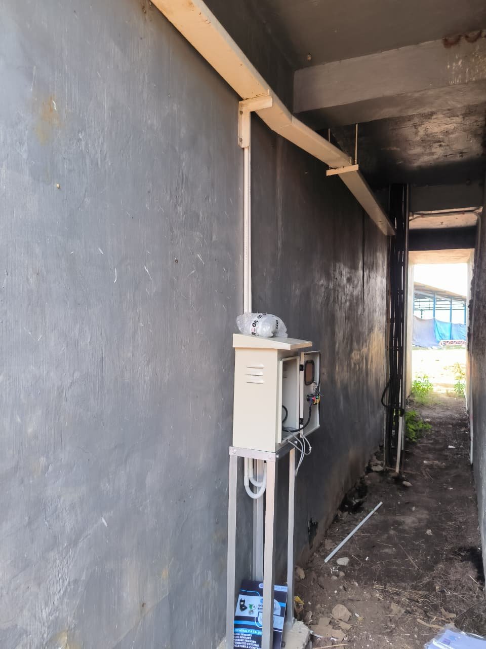 Pemasangan 6 Unit Ultrasonic Flow Meter di pabrik sepatu
